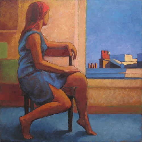 Clémentine jeune fille assise sur une chaise devant une fenêtre